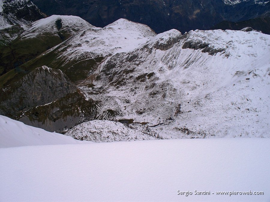 07 Sotto di noi il L. Spigorel  o L. di  Vigna Vaga.jpg